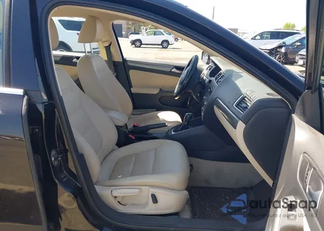 2014 Volkswagen Jetta 2.0L Tdi from USA, damaged, VIN 3VWLL7AJ2EM285077